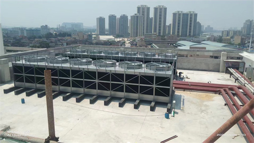 影響冷卻塔風機換熱效率的因素有哪些？(冷卻塔風機是往哪個方向吹)